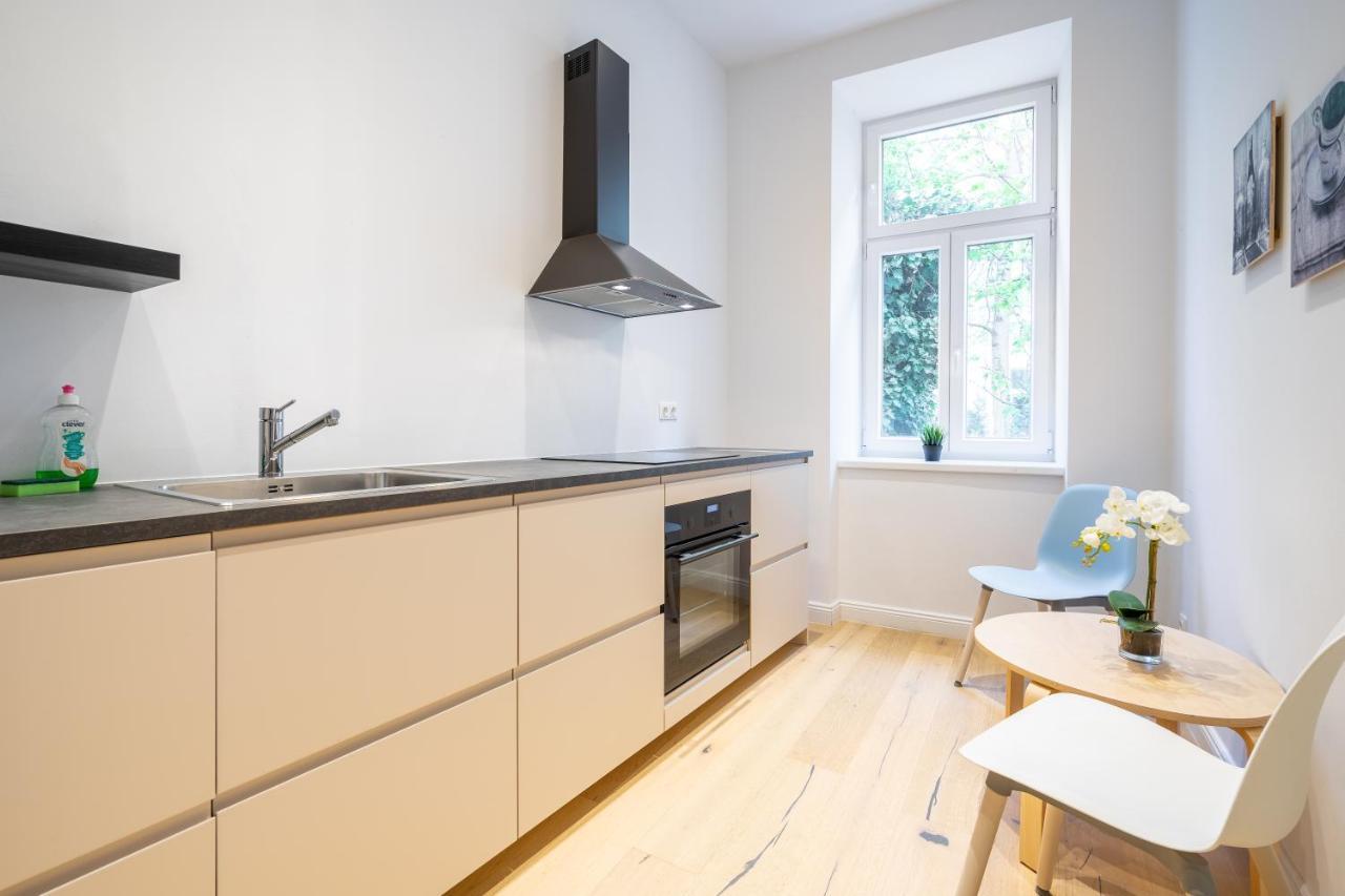 Cottageviertel - Stilvolles Apartment In Parknaehe Viena Exterior foto