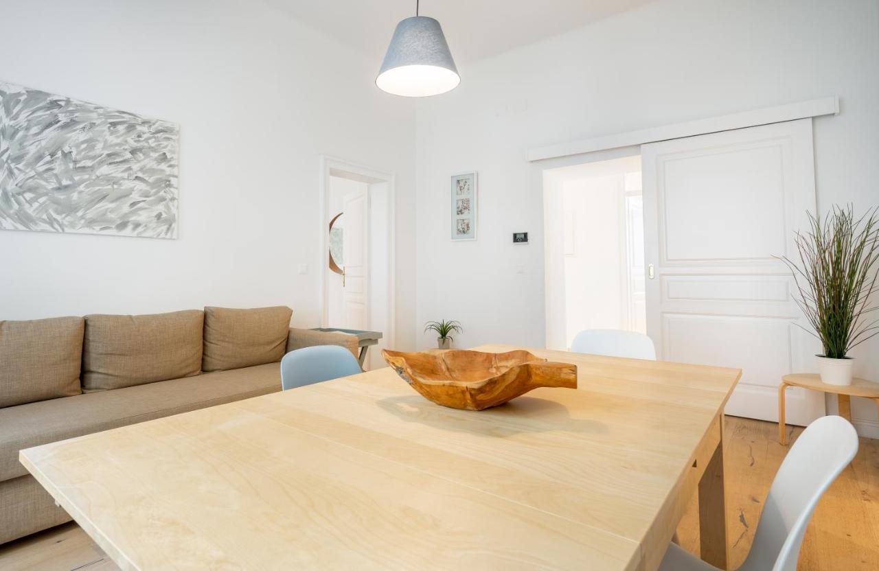 Cottageviertel - Stilvolles Apartment In Parknaehe Viena Exterior foto